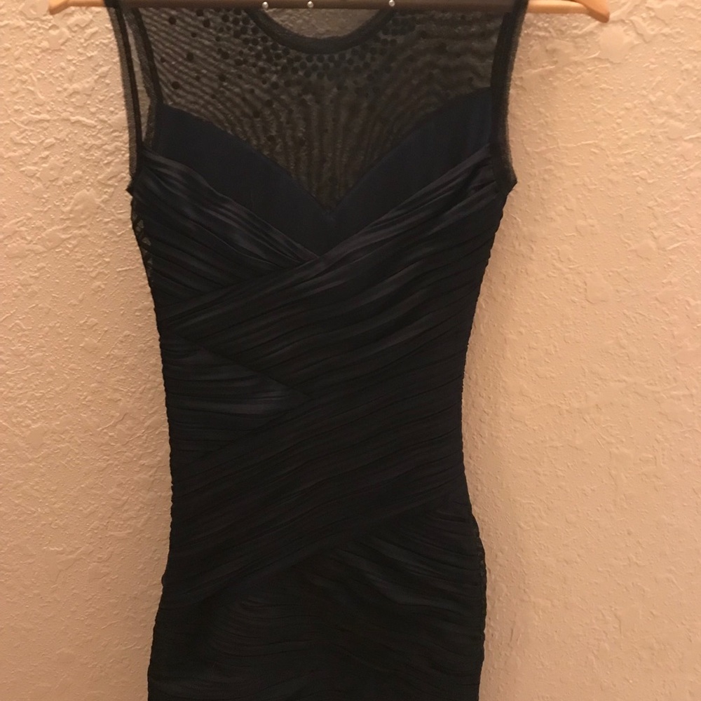 💙🖤Blue-Black BCBG Fitted Dress🖤💙